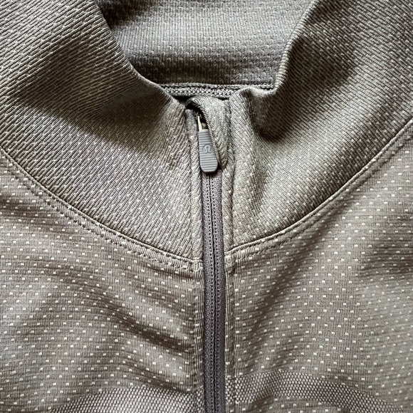 Lululemon Swiftly Relaxed Half Zip - Picture 5 of 7
